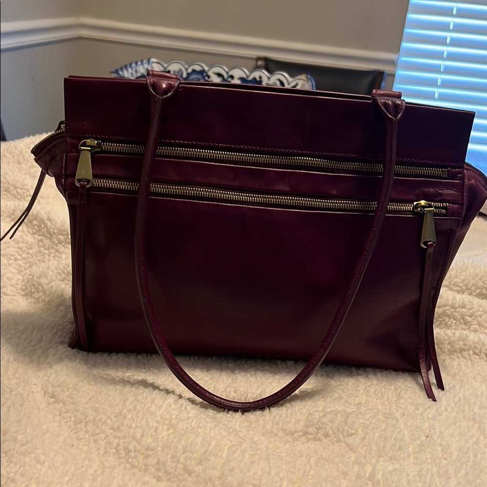HOBO Purple Shoulder Bag Sleek Design